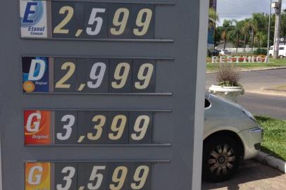 RDGOL único posto de gasolina da restinga