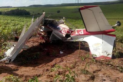 Piloto Cleiton Jonas Sanders morreu após a queda do avião agrícola na área rural do município de Tapes, no centro-sul do Estado.