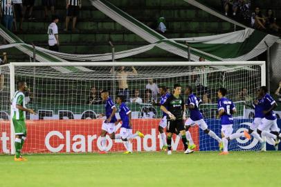  CAXIAS DO SUL, RS, BRASIL, 08/02/2015. Juventude x Cruzeiro-PoA, válido pela terceira rodada do Campeonato Gaúcho (Gauchão 2015) e realizado no estádio Alfredo Jaconi. (Porthus Junior/Pioneiro)