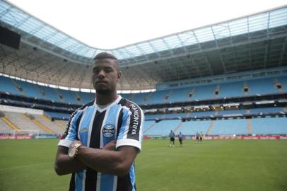  PORTO ALEGRE,RS, BRASIL - 10-02-2015 - Grêmio faz o último treino no CT Luiz Carvalho, antes de receber o Veranópolis na Arena desta quarta.(LAURO ALVES/AGÊNCIA RBS)