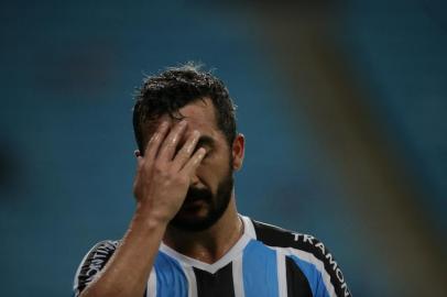  PORTO ALEGRE,RS, BRASIL - 11-02-2015 - Grêmio x Brasil-Pel pela quarta rodada do Gauchão 2015 na Arena do Grêmio.Jogador Douglas. RICARDO DUARTE/AGÊNCIA RBS)