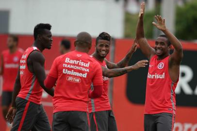 último treino do inter antes da libertadores - futevolei - beira-rio - anderson - 16/02/2014