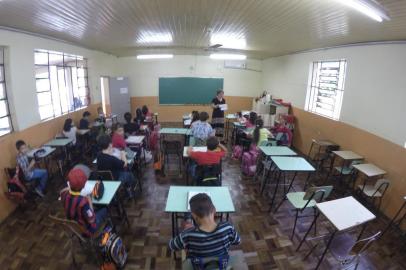  SANTA MARIA, RS, BRASIL, 20/02/2015.Acompanhamos o primeiro dia de aulas nas escolas municipais de Santa Maria e mostramos os problemas da rede.NA FOTO:  escola duque de caxiasFOTO: GABRIEL HAESBAERT/ESPECIAL