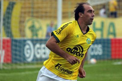 Ypiranga venceu o Avenida por 3 a 0 no Colosso da Lagoa, em Erechim, pelo Gauchão. Na foto, Paulo Baier.