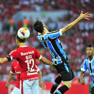  PORTO ALEGRE, RS, BRASIL, 01-03-2015 - Campeonato Gaúcho 2015 - 8ª Rodada, Internacional x Grêmio no Estádio Beira-Rio.(Foto:Fernando Gomes/Agência RBS)