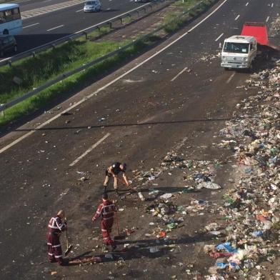 acidente - caminhão de lixo - rodovia do parque - freeway - rdgol - 04/03/2015