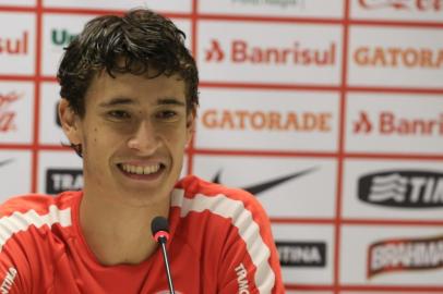  PORTO ALEGRE , RS , BRASIL , 06-03-2015: Rodrigo Dourado na coletiva do Inter (FOTO : FERNANDO GOMES / AGENCIA RBS )