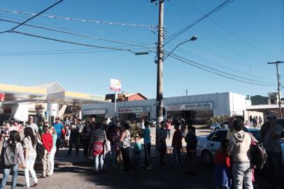 Protesto, Vila Amélia, Caxias do Sul, habitação