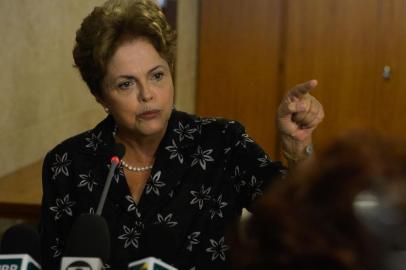 Dilma Rousseff assina Medida Provisória de projeto da renegociação das dívidas dos clubes.