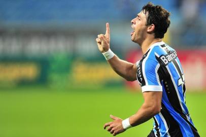  PORTO ALEGRE, RS, BRASIL - 22-03-2015 - Grêmio x Lajeadense se enfrentam na Arena do Grêmio. Jogador Giuliano(FOTOS: TADEU VILANI/AGÊNCIA RBS)