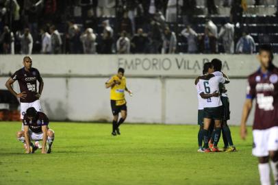  CAXIAS DO SUL, RS, BRASIL, 26/03/2015. Caxias x São Paulo-RG, jogo válido pela 13ª rodada do Campeonato Gaúcho (Gauchão 2015) e realizado no estádio Centenário. (Porthus Junior/Pioneiro)