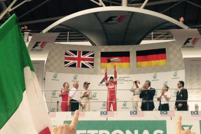 rdgol vettel gp malasia ferrari podio