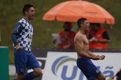  SÃO LEOPOLDO, RS, BRASIL - 05-04-2015 - Grêmio x São José jogam no estádio Cristo Rei partida válida pela 15ª Rodada do Gauchão (FOTO: LAURO ALVES/AGÊNCIA RBS)