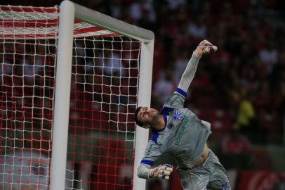  PORTO ALEGRE, RS, BRASIL - 08-04-2015 - Campeonato Gaúcho - Quartas de Final - Internacional x Cruzeiro no estádio Beira-rio.(FOTO:FERNANDO GOMES/AGÊNCIA)Goleiro Bruno