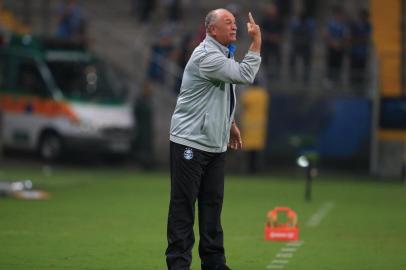  PORTO ALEGRE,RS, BRASIL, 15-04-2015:Copa do Brasil - 1ª Fase (Jogo de volta) Grêmio x Campinense-PB na arena do Grêmio.(FOTO:FERNANDO GOMES/AGÊNCIA) Técnico Felipão