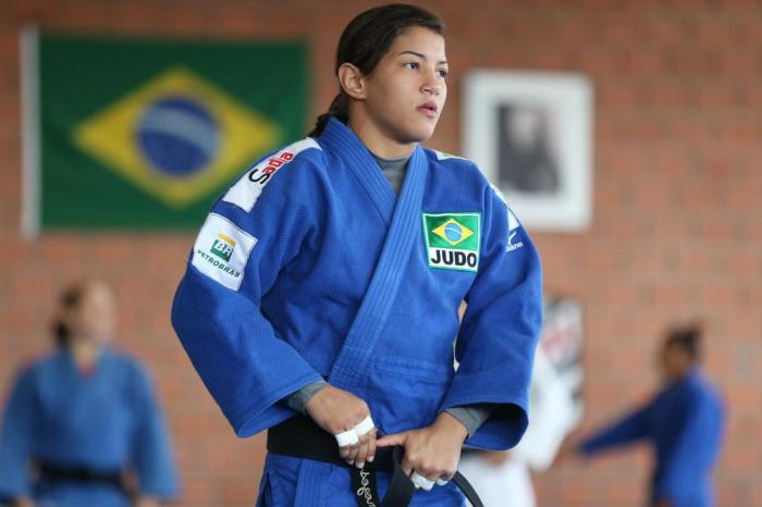 Seleção feminina de luta olímpica passa por período de treinamento no Japão  — Rede do Esporte
