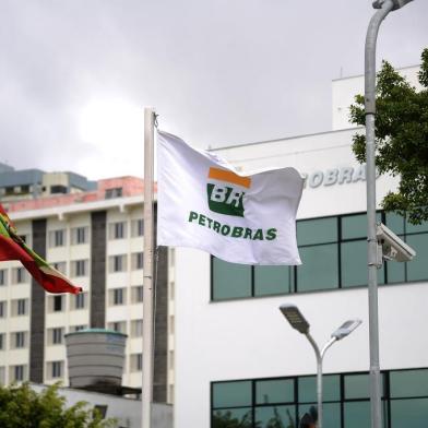  ITAJAI,SC,BRASIL, 17/04/2015:  Unidade da Petrobras na Rua Lauro Muller, centro