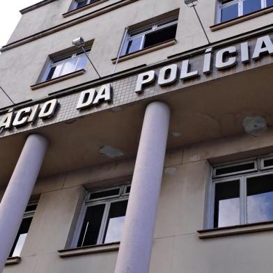  PORTO ALEGRE, RS, BRASIL- Matéria sobre as fichas do Dops- Palácio da Polícia onde eram feitas as fichas e os depoimentos do DOPS