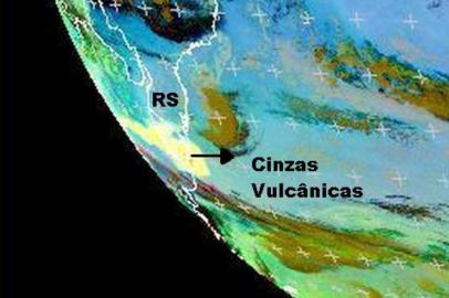 Imagens de satélite sobre a chegada das cinzas do vulcão chileno no Rio Grande do Sul. 24/04/2015