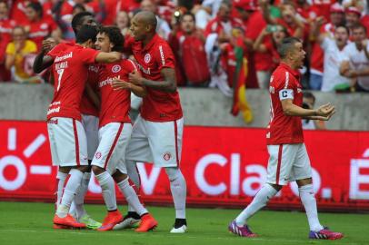  PORTO ALEGRE, RS, BRASIL - 03-05-2015 - Inter x Grêmio jogam no estádio Beira Rio o clássico Gre-Nal de número 406 vale o título do Gauchão (FOTO: LAURO ALVES/AGÊNCIA RBS)