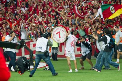 zol - inter - beira-rio - dalessadro - dale - bumbo - torcida - festa - 03/05/2015