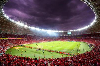  PORTO ALEGRE, RS, BRASIL - 03-05-2015 - Inter x Grêmio jogam no estádio Beira Rio o clássico Gre-Nal de número 406 vale o título do Gauchão.(FOTO: OMAR FREITAS/AGÊNCIA RBS)Indexador: Omar Freitas