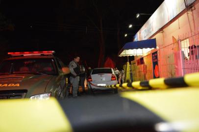  SANTA MARIA,RS, BRASIL, 13/05/2015.Latrocinio na noite de quarta feira em santa maria. vila nossa sra do trabalho, no bairro salgado filho.FOTO: GABRIEL HAESBAERT/ESPECIAL