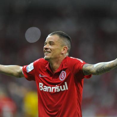  PORTO ALEGRE, RS, BRASIL, 13-05-2015 : Libertadores - Oitavas, Internacional x Atlético-MG no estádio Beira-rio.(Foto: RICARDO DUARTE/Agência RBS)Jogador D'Alessandro faz o segundo gol da partida, Inter 2x0 Atlético-MG