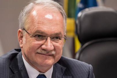 enado aprova por 52 votos a 27 indicação de Luiz Fachin para o STF