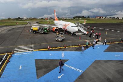  CAXIAS DO SUL, RS, BRASIL, 04/03/2015. Para a administração do Aeroporto Hugo Cantergiani, não há problemas sérios ou riscos. A Comissão de Desenvolvimento Econômico da Câmara de Vereadores de Caxias do Sul, ao contrário, acredita que há questões urgentes a serem solucionadas antes que os problemas de infraestrutura inviabilizem o uso comercial da estrutura. (Porthus Junior/Pioneiro)