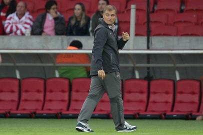  PORTO ALEGRE, RS, BRASIL - 31-05-2015 - Inter joga com São Paulo no Estádio Beira-Rio pela quarta rodada do Brasileirão. Técnico Diego Aguirre (FOTO: DIEGO VARA/AGÊNCIA RBS)Indexador: Diego Vara