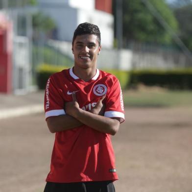  ALVORADA, RS, BRASIL, 04-12-2014: Jogadores do Sport Club Internacional que irão participar do Campeonato Brasileiro Sub20. Na foto o atleta Alisson Farias. (Foto: Ricardo Duarte/Agência RBS/Esportes)