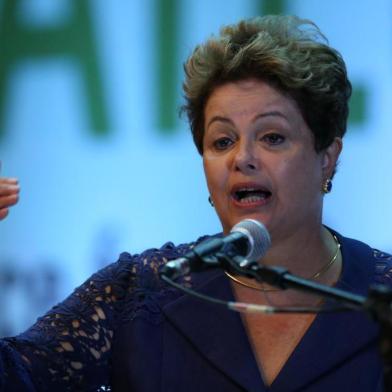  PORTO ALEGRE , RS , BRASIL , 11-04-2014- Formatura do Pronatec na PUC. Presidenta Dilma Rousseff ( FOTO : DIEGO VARA / AGENCIA RBS / Politica )