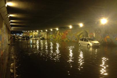 chuva tunel conceição porto alegre