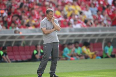  PORTO ALEGRE, RS, BRASIL, 07-06-2015 - Campeonato Brasileiro - 6ª Rodada, Internacional x Coritiba no estádio Beira-rio.(Foto:RICARDO DUARTE/Agência RBS)Técnicio Diego AguirreIndexador: Diego Vara