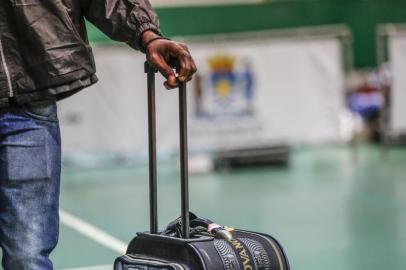  FLORIANOPOLIS, SC, BRASIL, 28.06.2015: Novos imigrantes haitianos chegaram na capital neste fim de semana.  (Foto: Diorgenes Pandini/Agência RBS)Indexador: Diorgenes Pandini