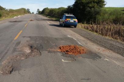 BR-290 registra média de 3 acidentes por dia por más condições do asfalto