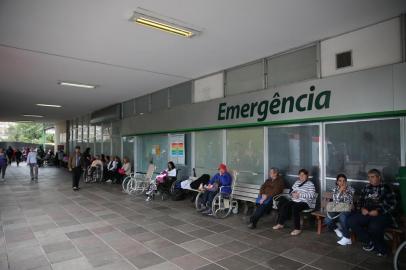  PORTO ALEGRE, RS, BRASIL - 14-10-2014 - Emergência do Hospital de Clínicas começa restringir atendimento (FOTO: DIEGO VARA/AGÊNCIA RBS)Indexador: Diego Vara