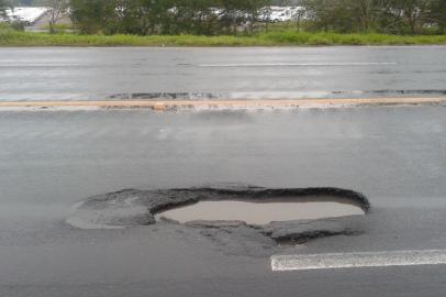 br 285 passo fundo crateras na pista