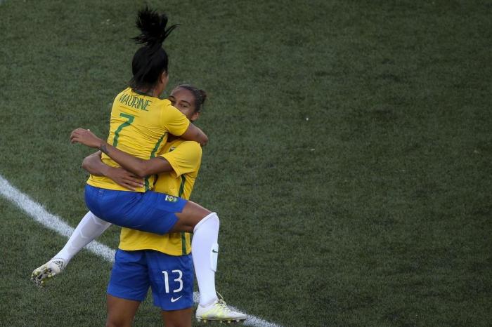 Brasil estreia no Pan com goleada sobre Canadá no futebol masculino