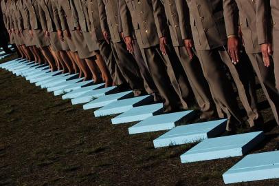 *** Charles-Formatura Brigada Militar2 ***Formatura do Curso Técnico da Polícia Militar no Estádio da Brigada Militar