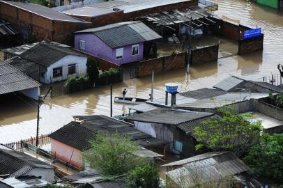  ESTEIO, RS, BRASIL - 21-07-2015 - Transtornos causados pela chuva   (FOTO: RONALDO BERNARDI/AGÊNCIA RBS)