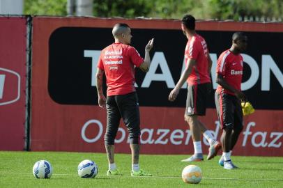  PORTO ALEGRE , RS ,  BRASIL ,01-08-2015- Treino do Inter de sábado. D'Alessandro  ( FOTO : FERNANDO GOMES / AGENCIA RBS ) 