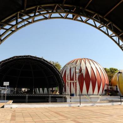  PORTO ALEGRE, RS, BRASIL,  Expointer, 2012, Parque de Exposições de Esteio, Palco de shows  - Foto: Emilio Pedroso - Zero Hora