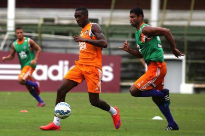 Rio de Janeiro - 23/04/2015 - LARANJEIRASTreino do Fluminense nesta manhÃ£ em laranjeiras.FOTO NELSON PEREZ/FLUMINENSE F.C.IMPORTANTE: Imagem destinada a uso institucional e divulgaÃ§Ã£o, seu uso comercial estÃ¡ vetado incondicionalmente por seu autor e o Fluminense Football Club.