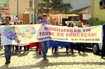 Protesto Canguçu Escolas