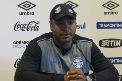 roger machado, técnico, futebol, grêmio, entrevista coletiva