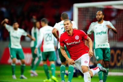  PORTO ALEGRE, RS, BRASIL, 09-09-2015 : No estádio Beira-Rio, em Porto Alegre, o Internacional enfrenta o Palmeiras, em partida válida pela 24ª rodada do Brasileirão. (Foto: FÉLIX ZUCCO/Agência RBS, Editoria Esportes)