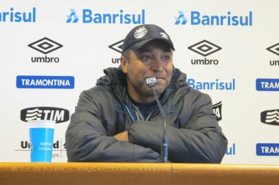 Técnico Roger Machado, do Grêmio