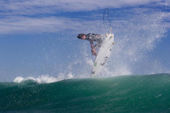 Sean Rowland / www.worldsurfleague.com